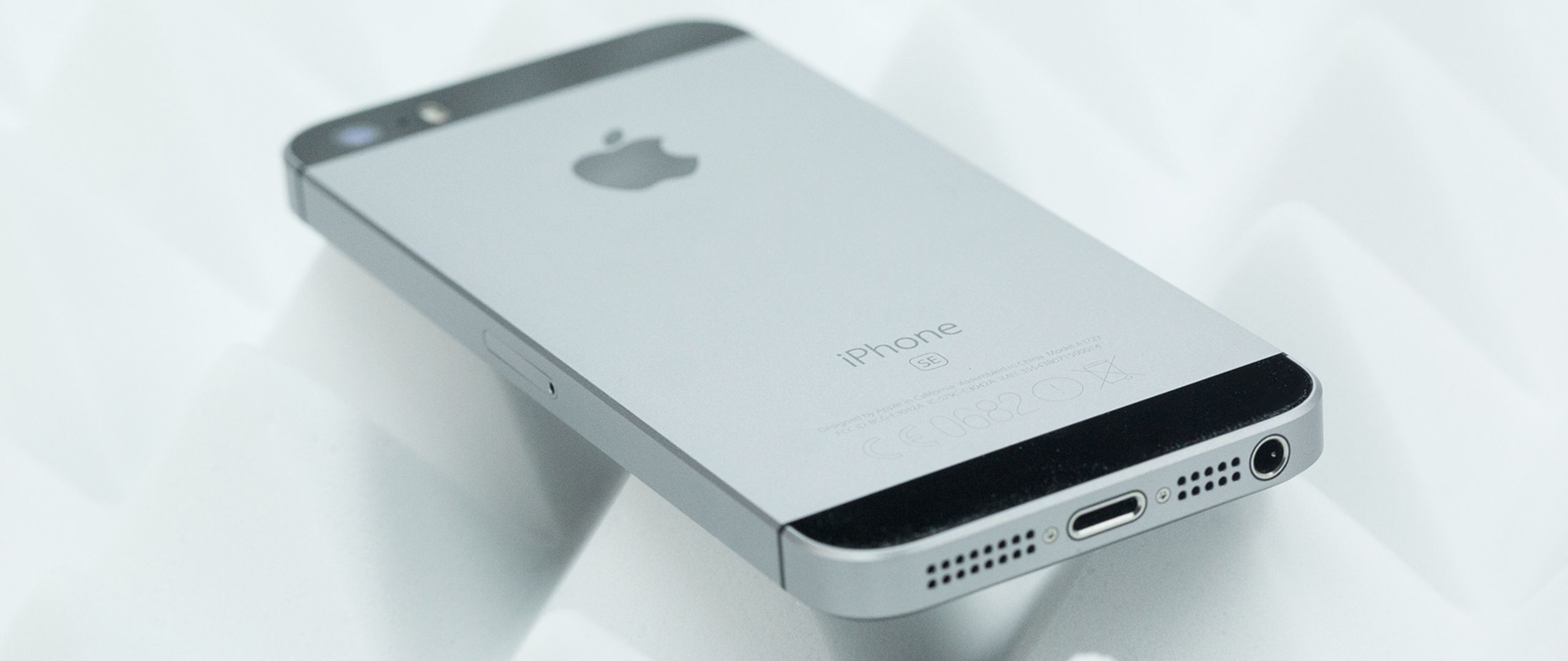 iPhone SE