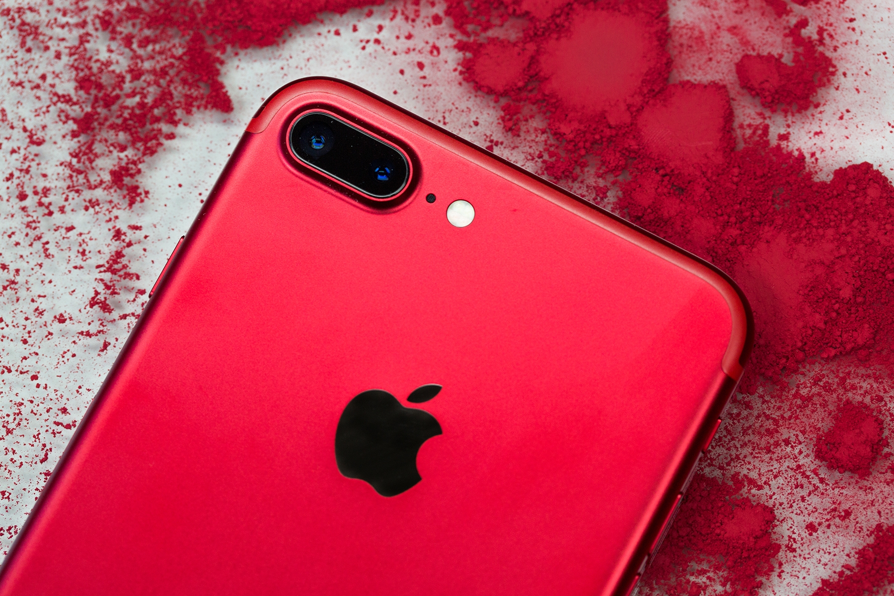 iPhone 7 Plus red