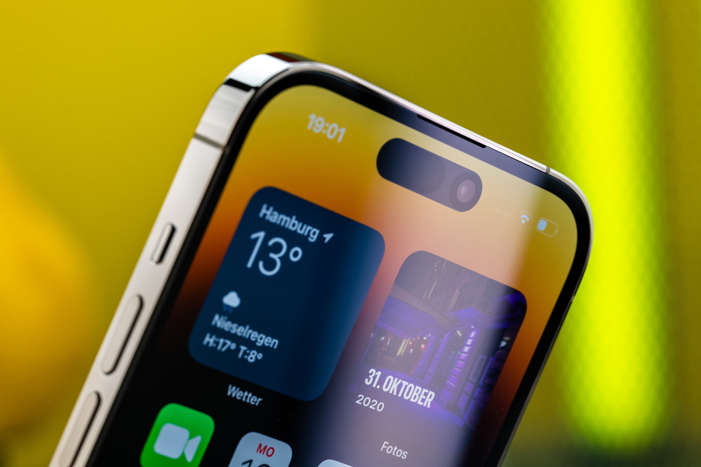 iphone-14-pro-notch