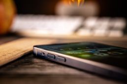 iPhone 12 mini Seitentasten iPhone 12 mini