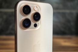 Das iPhone 16 Pro gibt's leider nur mit kleinem Rabatt iPhone 16 Pro Rückseite und Kamera